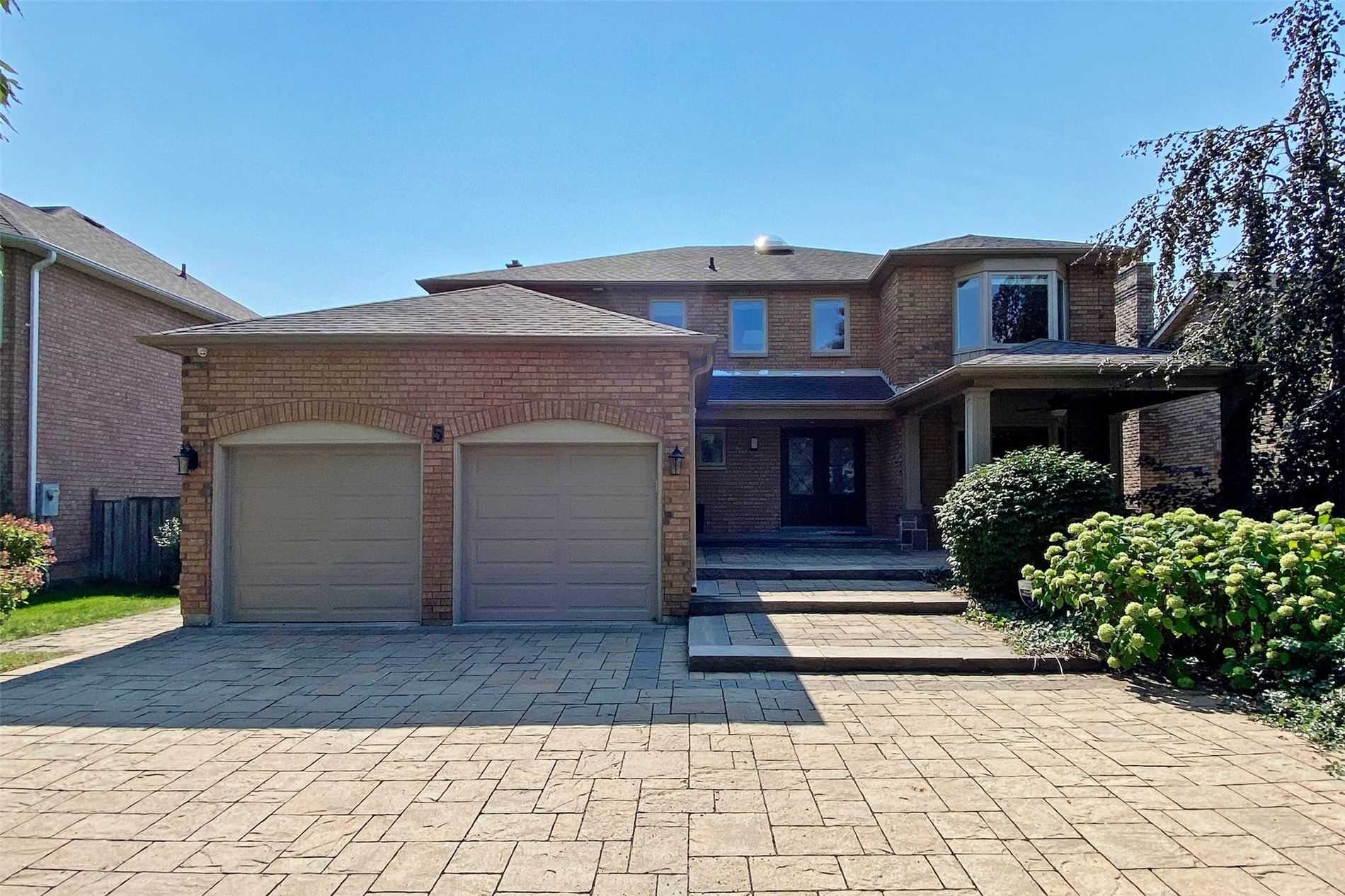 5 Harmony Hill Cres, Richmond Hill, ON Detached For Sale HouseSigma