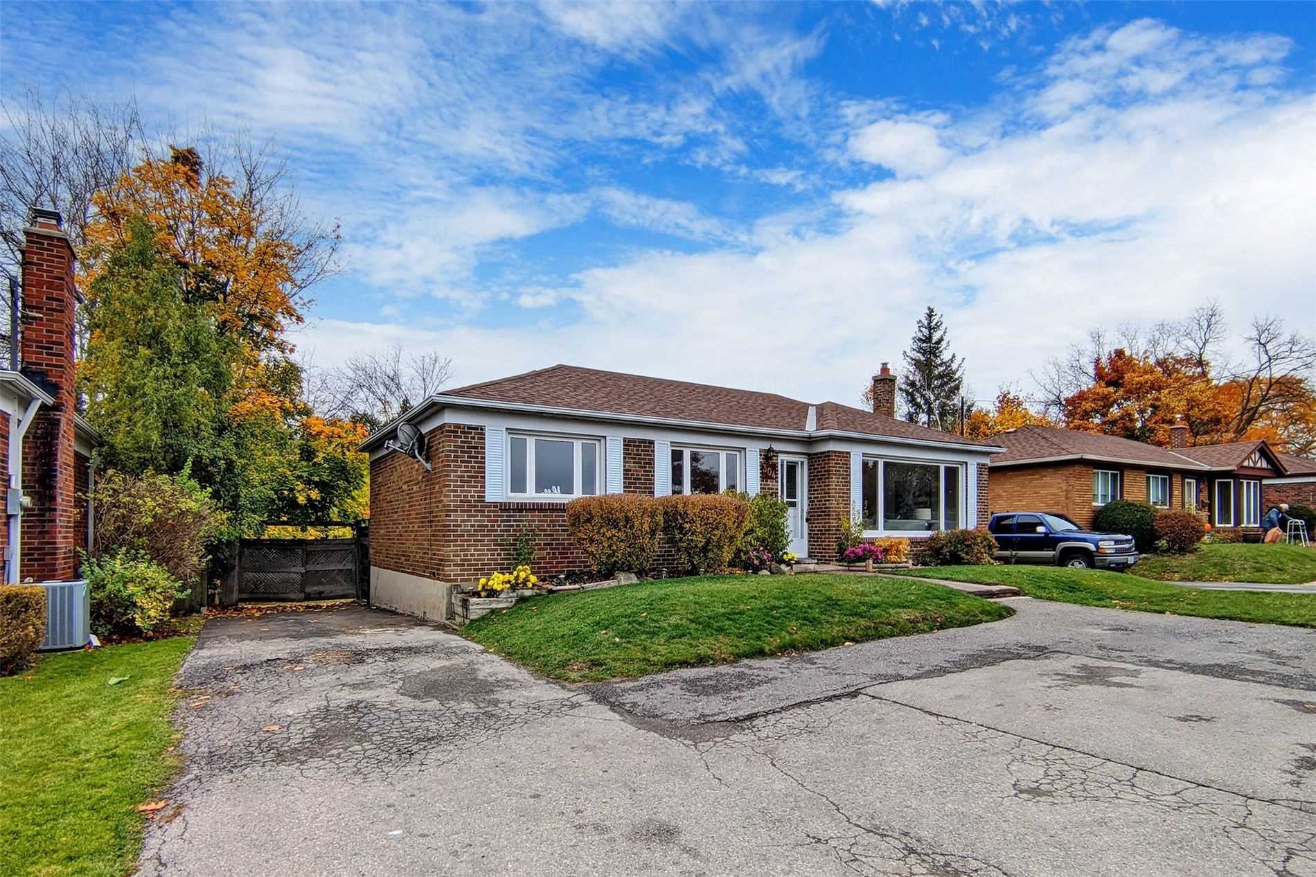 304 Cochrane St, Whitby, Ontario L1N5J3 Sold History | HouseSigma