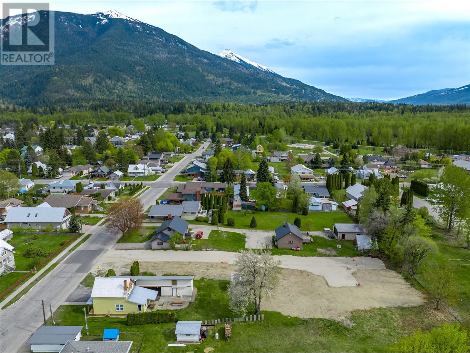 SL C Eighth Street E Lot Proposed, Revelstoke, British Columbia V0E2S0