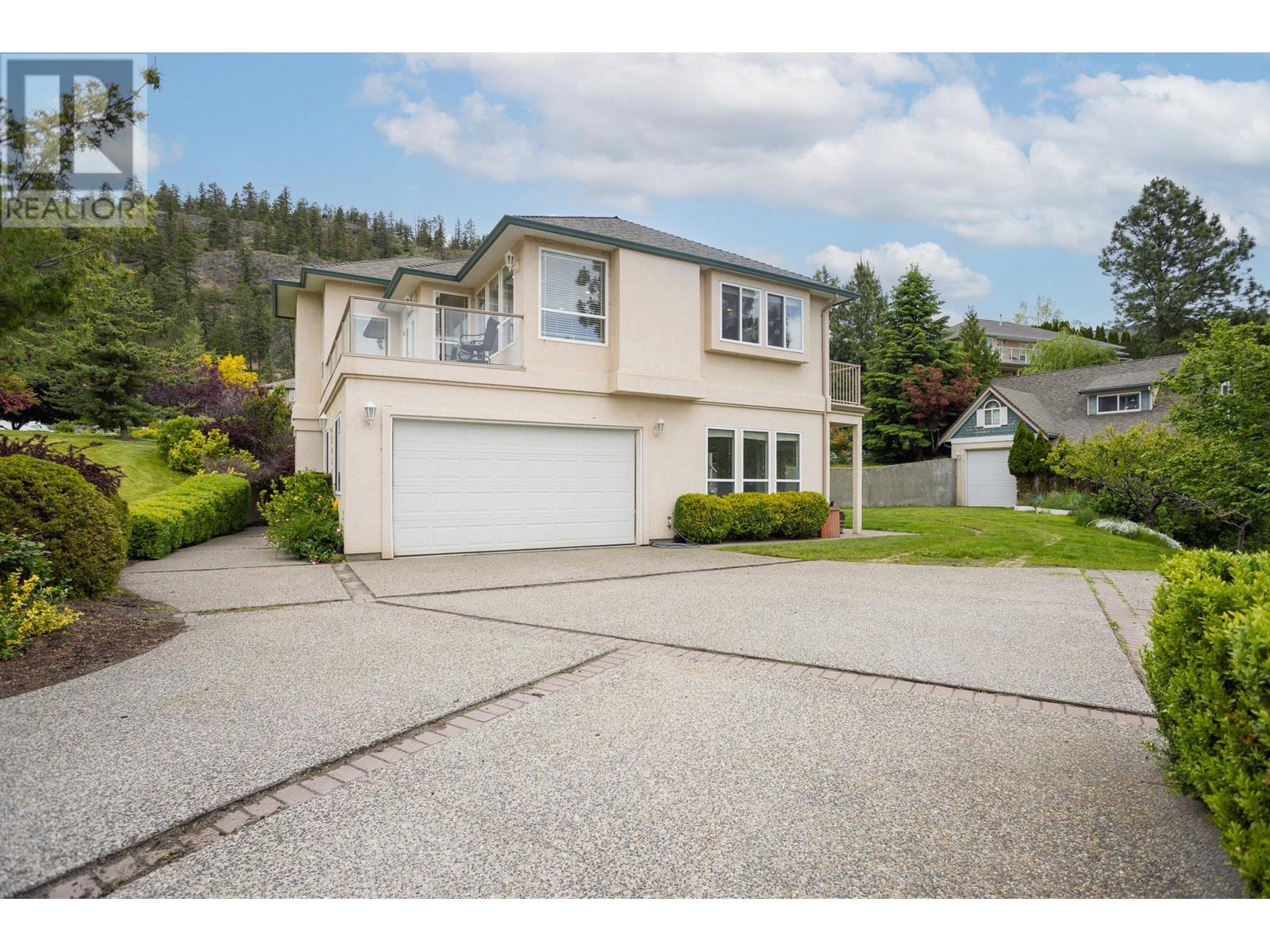 3052 Lakeview Cove Road, West Kelowna, British Columbia V1Z3P7 For Sale