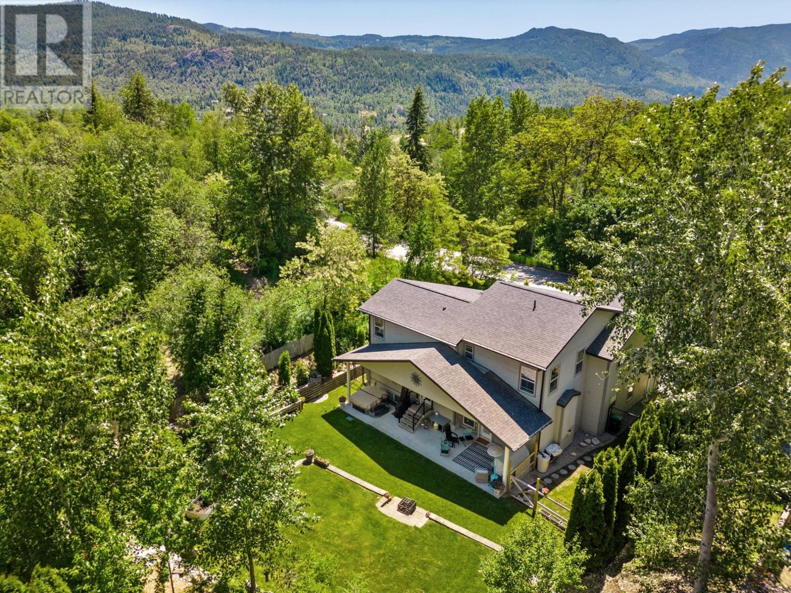 1371 37TH STREET, Castlegar, British Columbia V1N3N2 For Sale HouseSigma