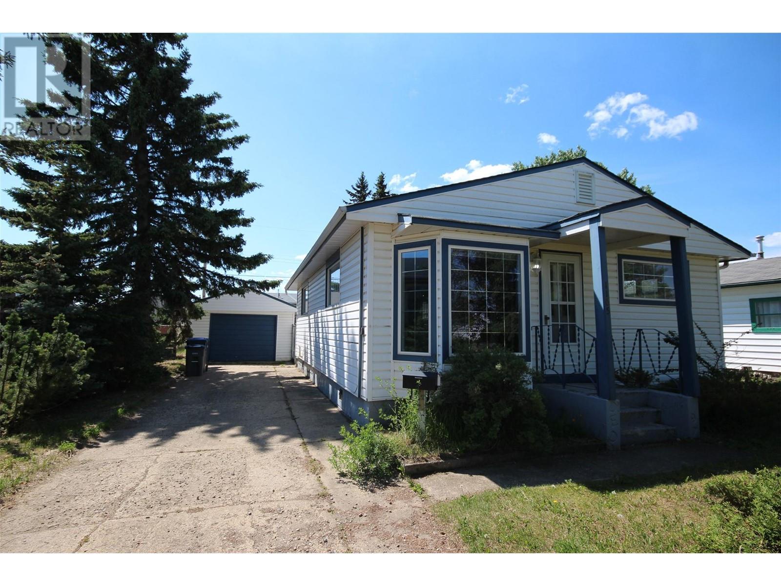 1105 118 Avenue, Dawson Creek, British Columbia V1g3h6 For Sale 