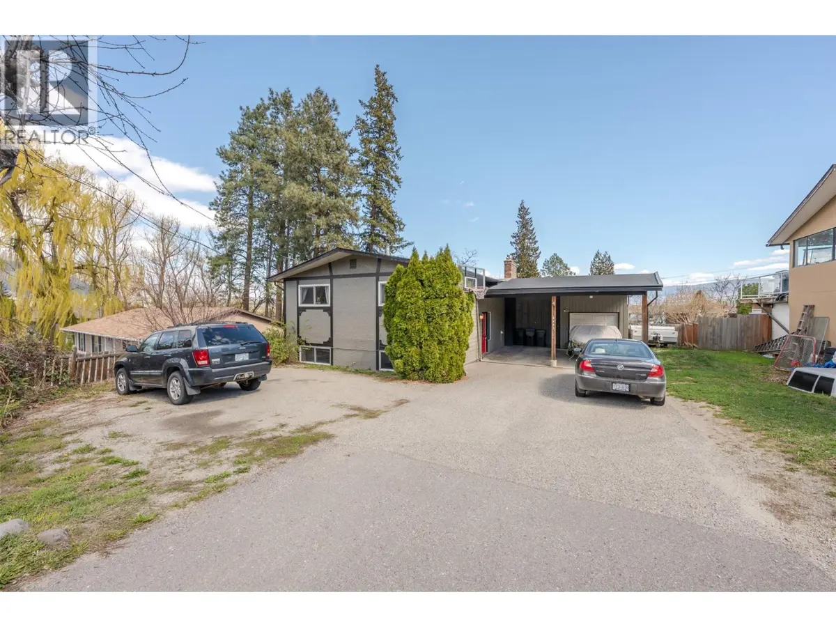 3853 Glenway Road, West Kelowna, British Columbia V4T1C9 For Sale ...