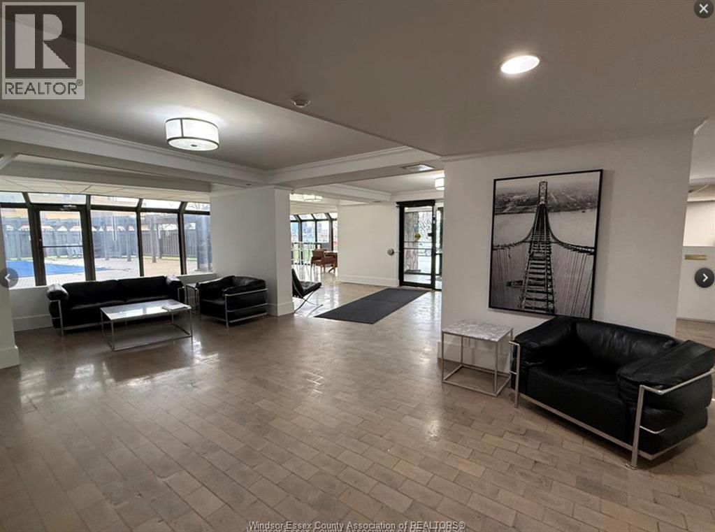 Unit 107 - 111 Riverside DRIVE East, Windsor 3
