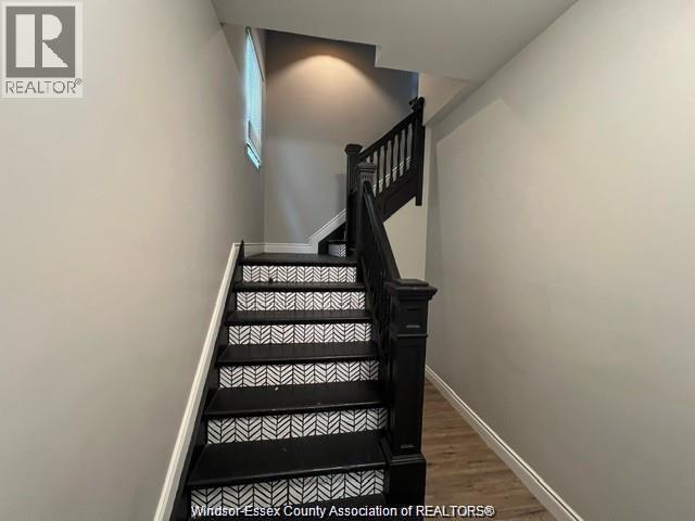 Unit UPPER - 746 DOUGALL AVENUE, Windsor 3