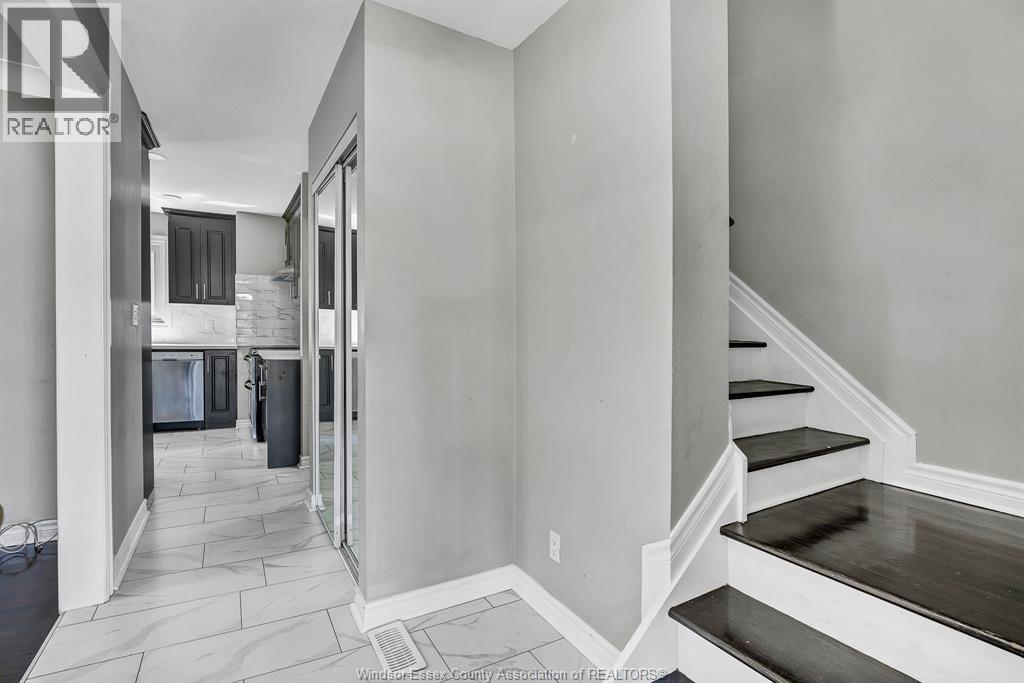 3964 WHITNEY AVENUE, Windsor 5