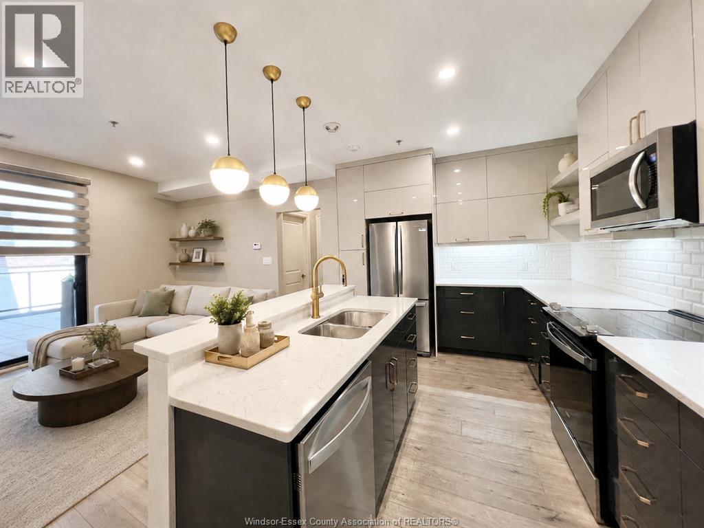 Unit 203 - 531 PELISSIER STREET, Windsor 4