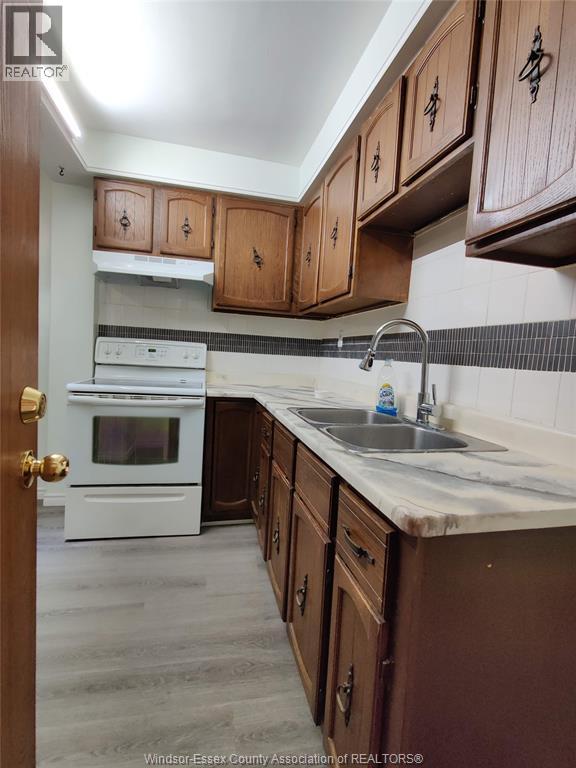Unit 1A - 234 BROCK STREET, Windsor 3