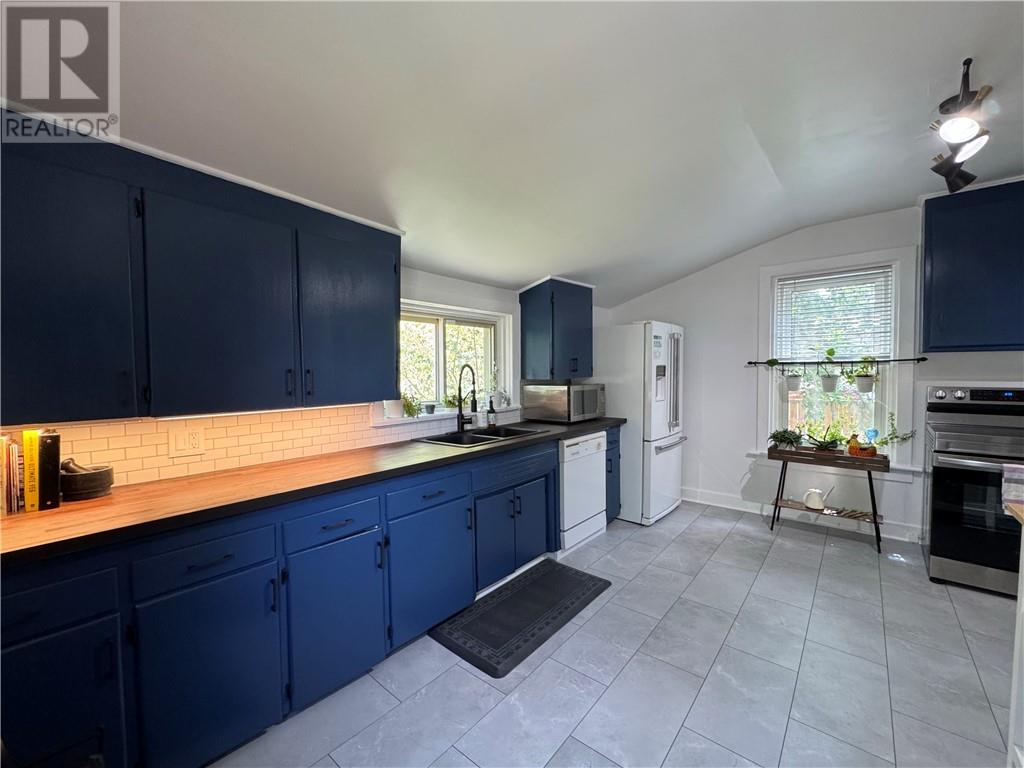 27 Power Street, Copper Cliff 2