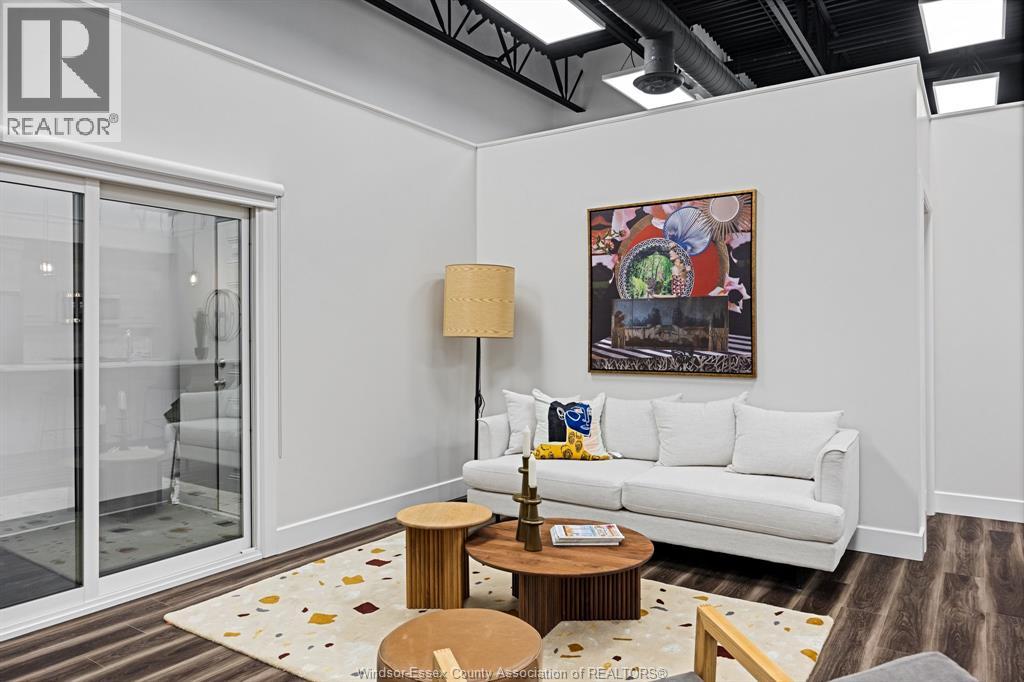 Unit 202 - 800 BEACHSIDE DRIVE, Lakeshore 5