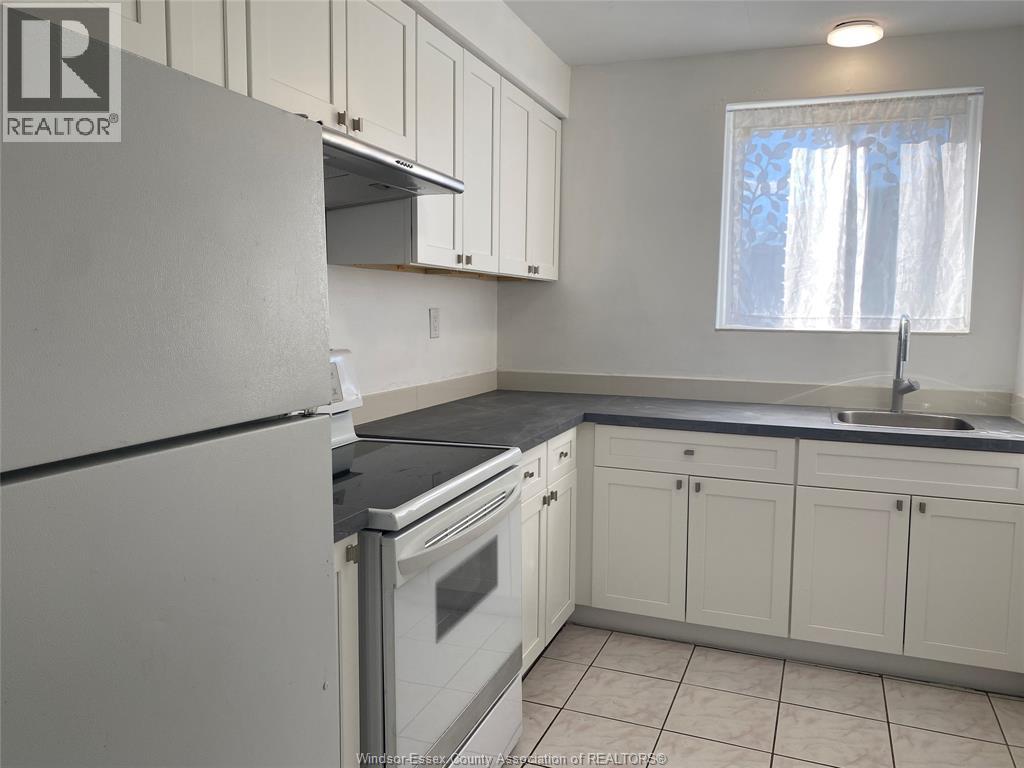 2476 RIVARD AVENUE, Windsor 3