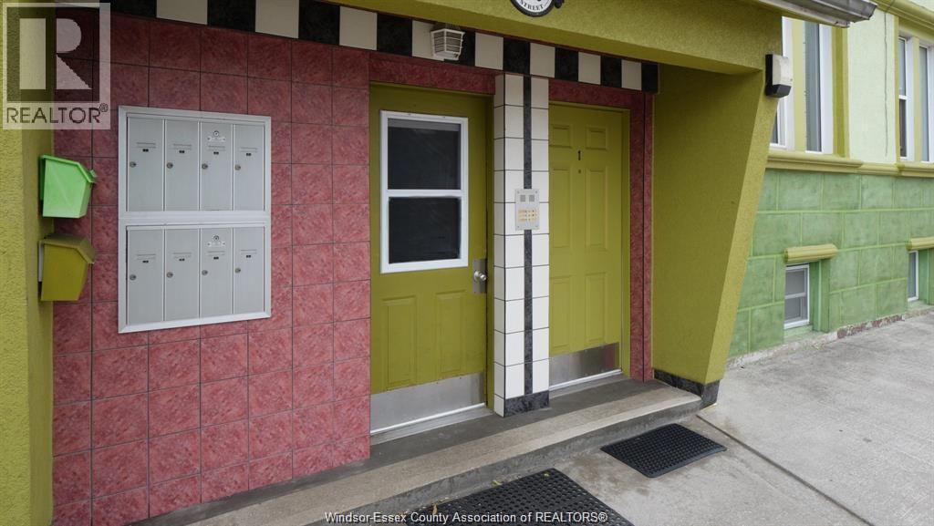 Unit 2 - 401 PARENT, Windsor 3