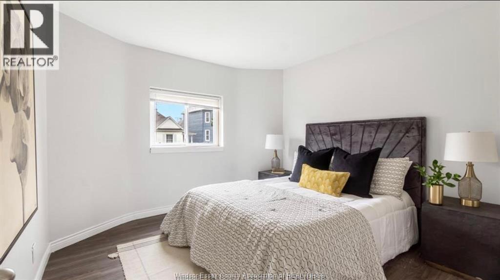 Unit MAIN - 329 PIERRE AVENUE, Windsor 5