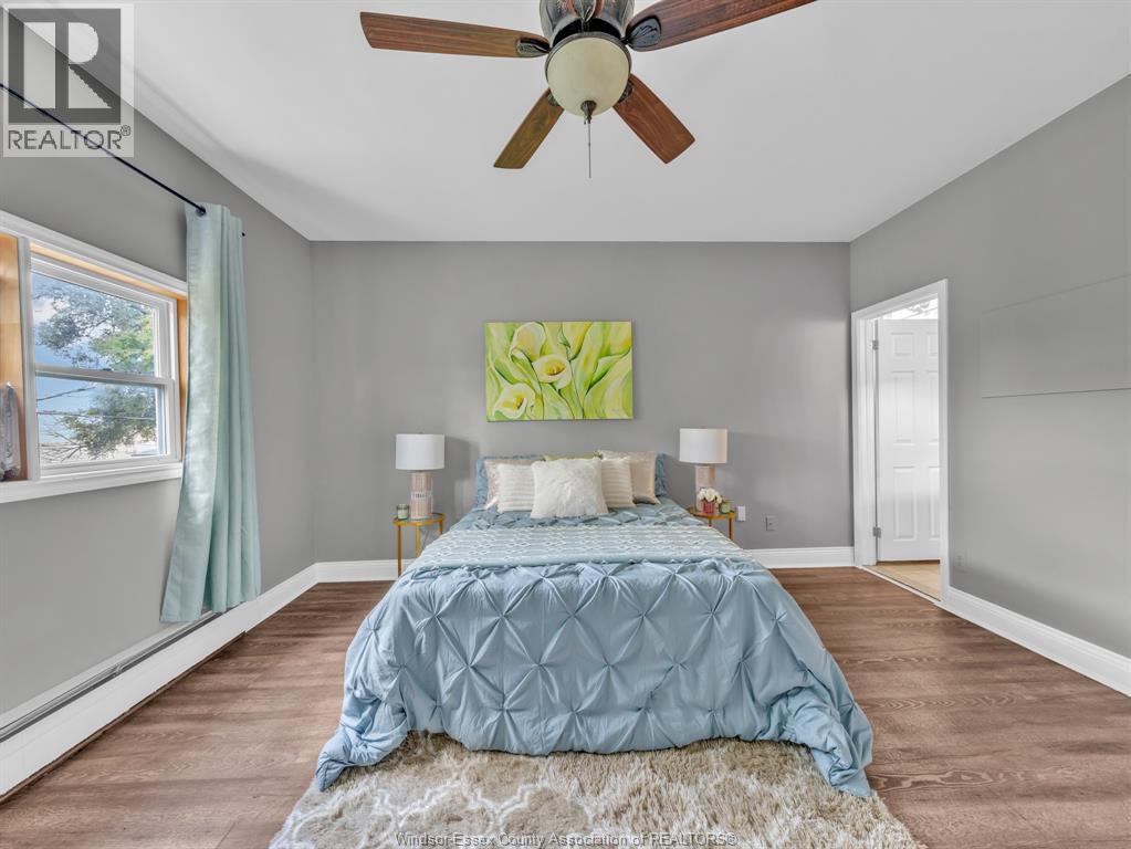 Unit Upper - 677 Marentette, Windsor 4