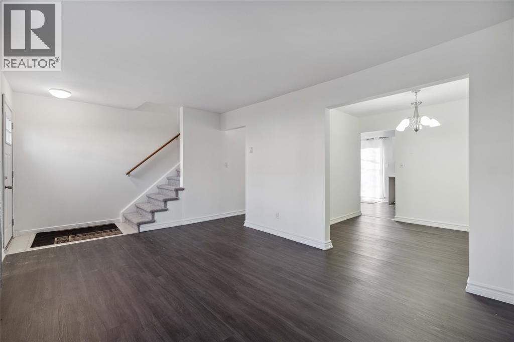 Unit 3 - 885 Carleton PLACE, Sarnia 3