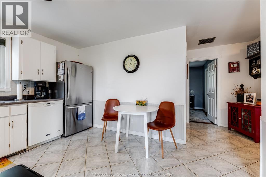 9290 DISPUTED ROAD, LaSalle 2