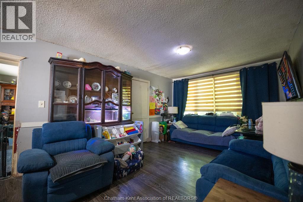 34 CAMPBELL STREET, Chatham 3