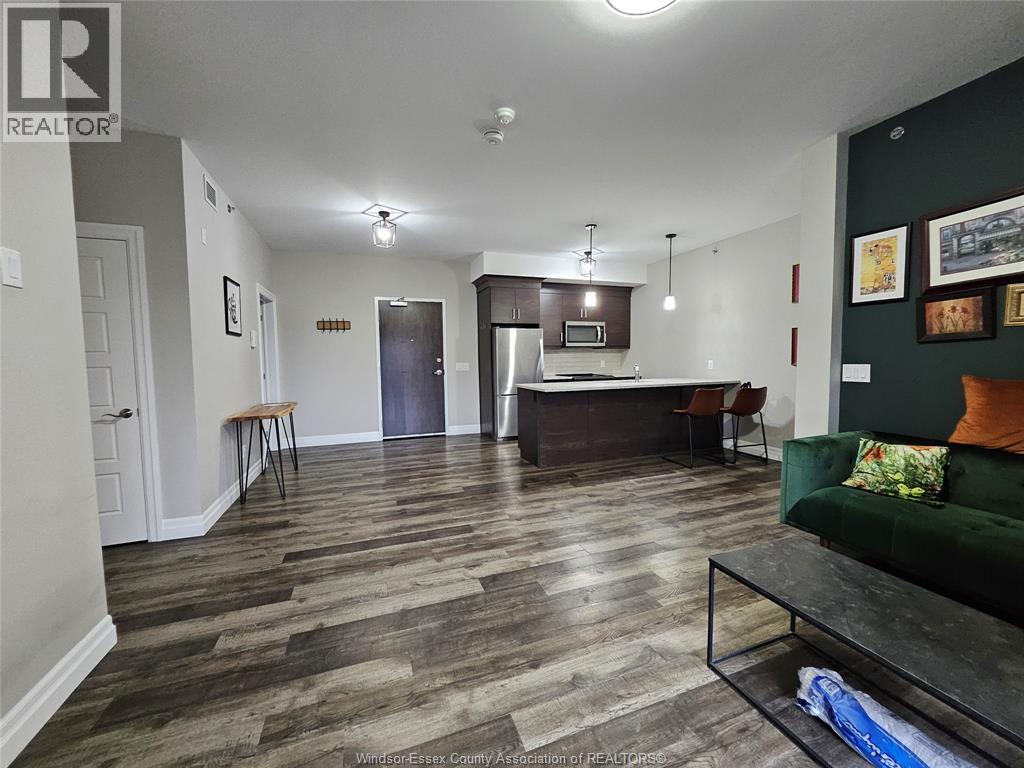 Unit 208 - 5840 NEWMAN, LaSalle 3