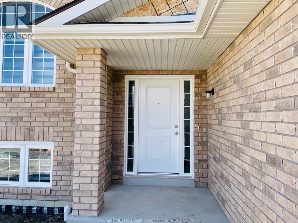 393 MULBERRY LANE, Lakeshore 2