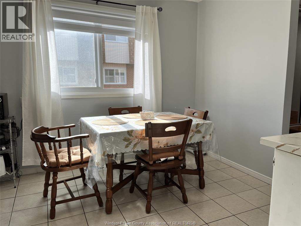 Unit 26 - 5420 Lassaline, Windsor 5