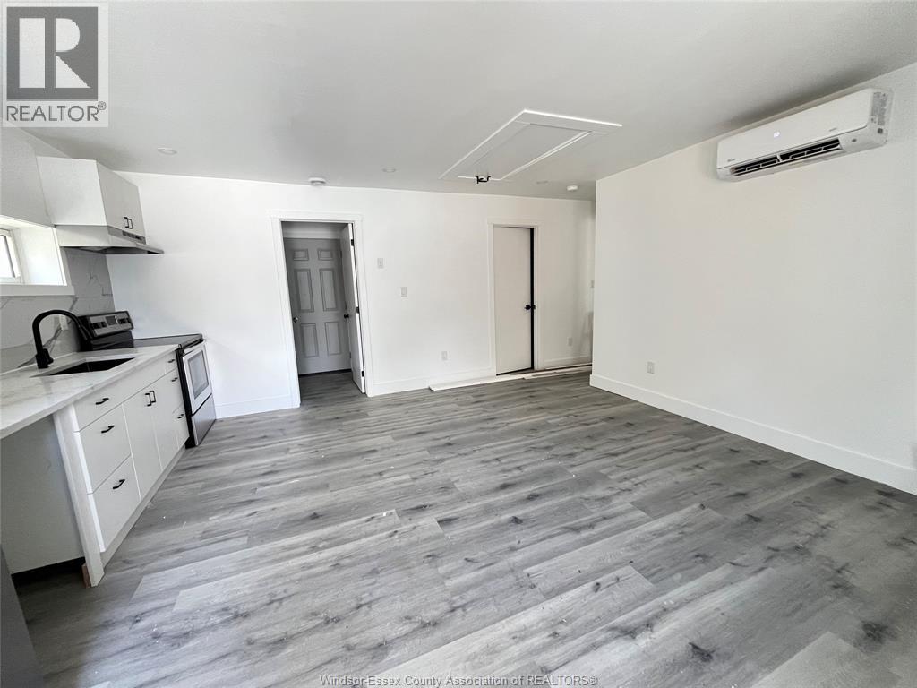 Unit 3 - 2505 ASKIN, Windsor 2