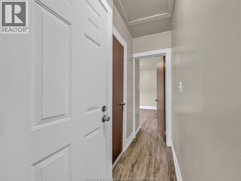 669 Park, Windsor 2