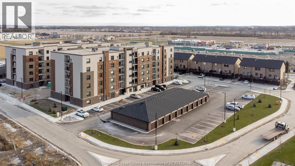 Unit 105 - 716 BROWNSTONE, Tecumseh 2
