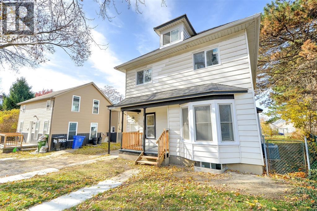 Unit LOWER - 3076 SANDWICH, Windsor 2