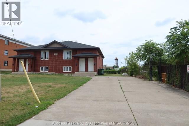 Unit 4 - 680 CAMERON AVENUE, Windsor 2