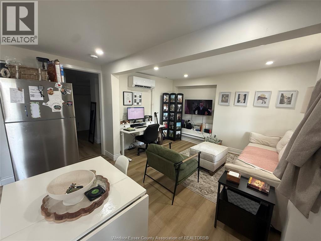Unit 1 - 786 Chatham, Windsor 2