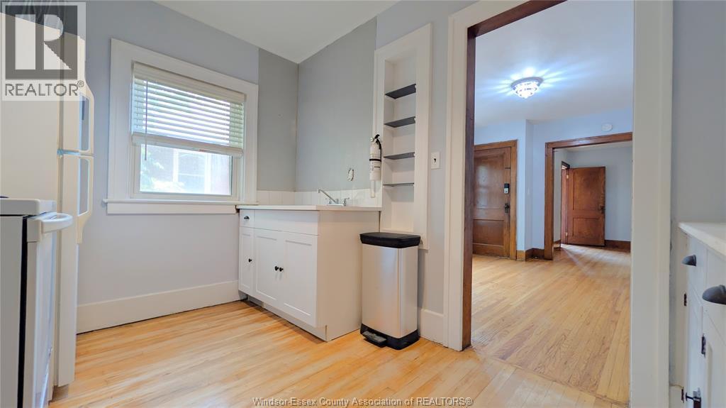 Unit UPPER - 322 PARTINGTON, Windsor 5