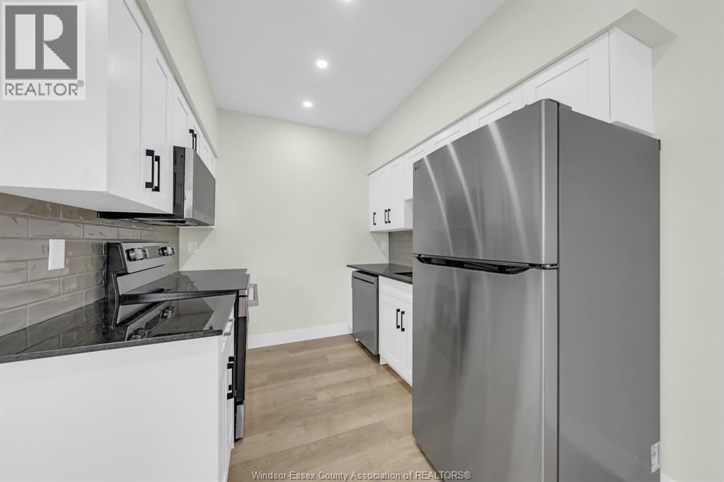 Unit 305 - 3177 Riverside DRIVE, Windsor 4