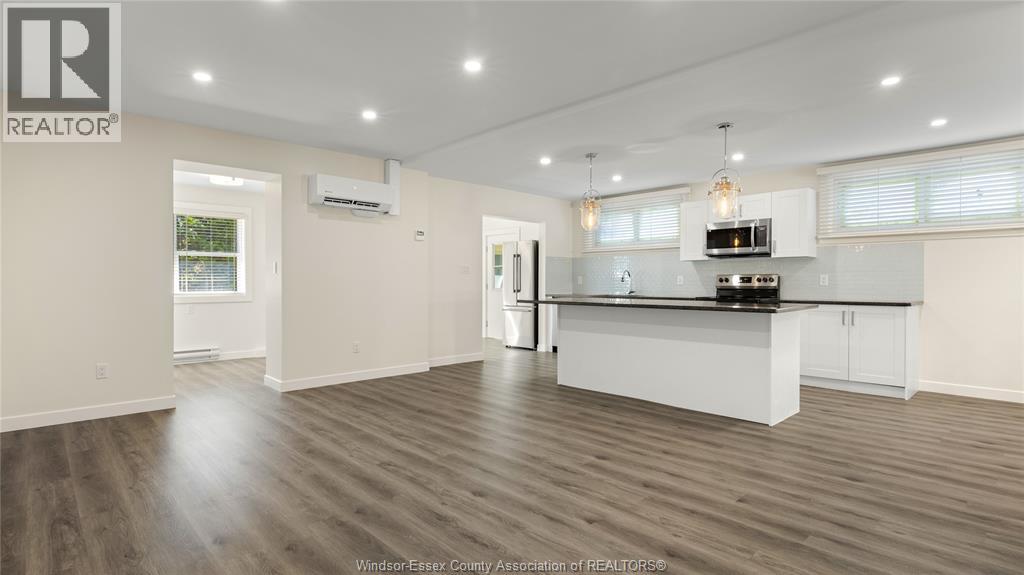 Unit UNIT 2 - 2605 SEMINOLE Unit# UNIT 2, Windsor 5