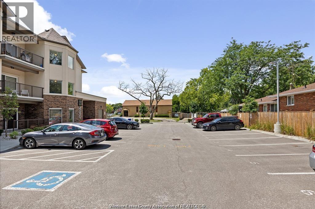 Unit 101 - 480 FAIRVIEW BOULEVARD, Windsor 3