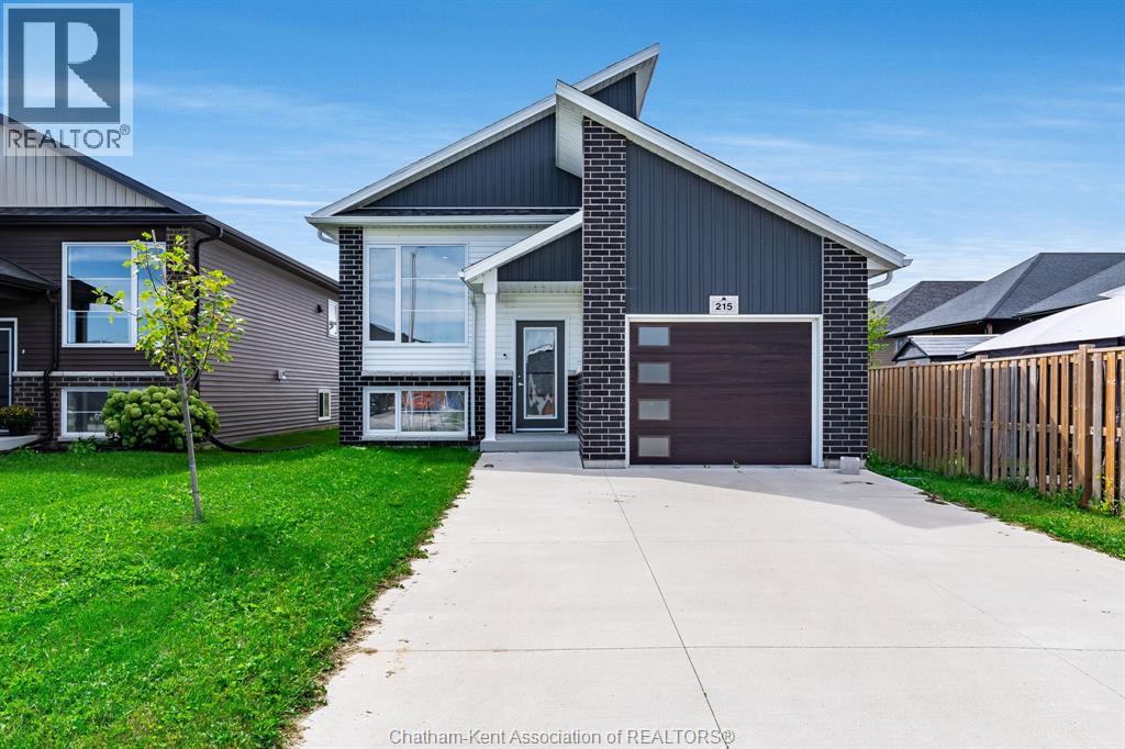 215 Manning DRIVE, Chatham 2