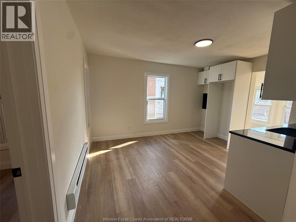 Unit 4 - 643 PIERRE, Windsor 4