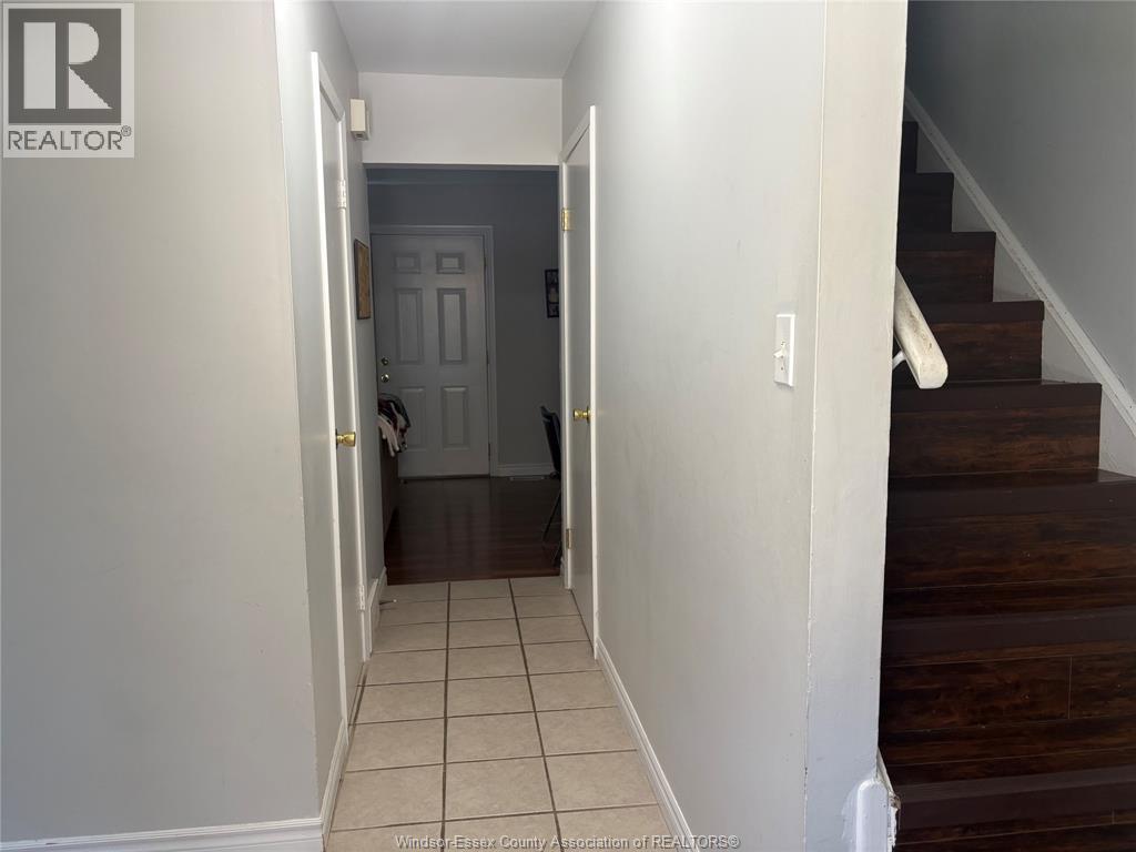 Unit 25 - 5422 LASSALINE AVENUE, Windsor 5