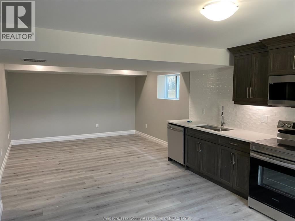 105 REED ST #LOWER, Essex 2