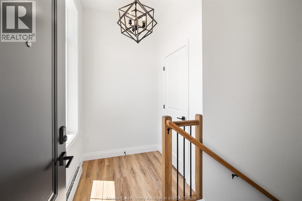 Unit B (LOWER) - 156 McLellan AVENUE Unit# B, Amherstburg 3
