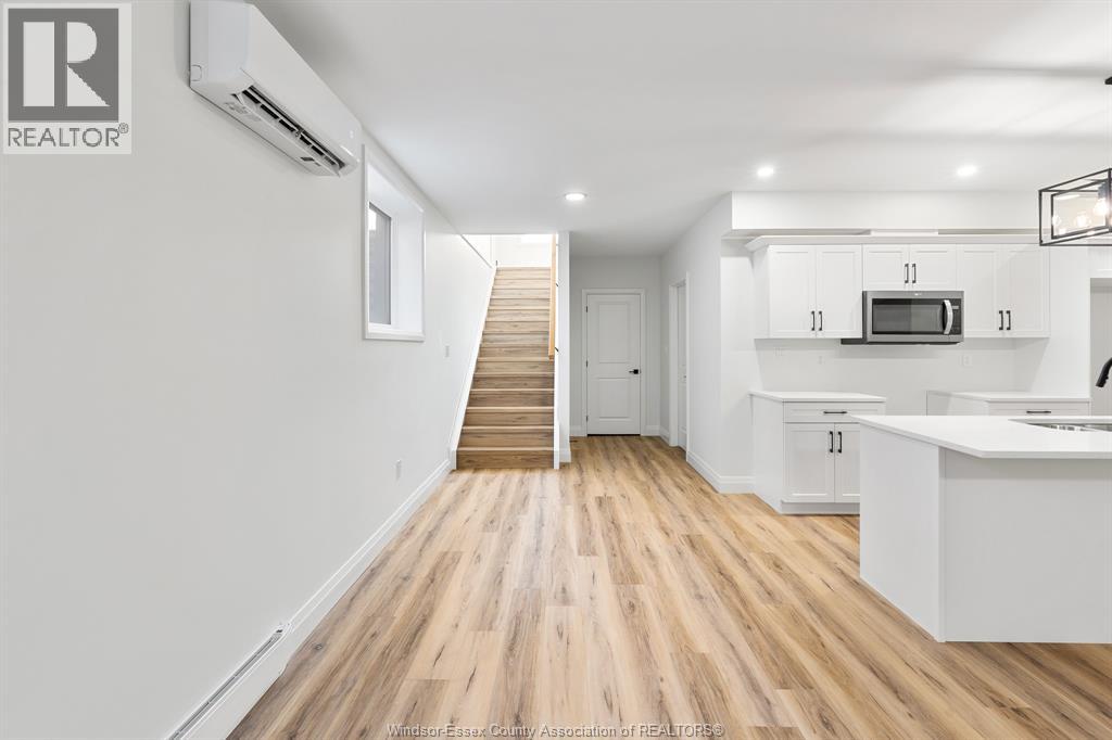Unit B (LOWER) - 156 McLellan AVENUE Unit# B, Amherstburg 4