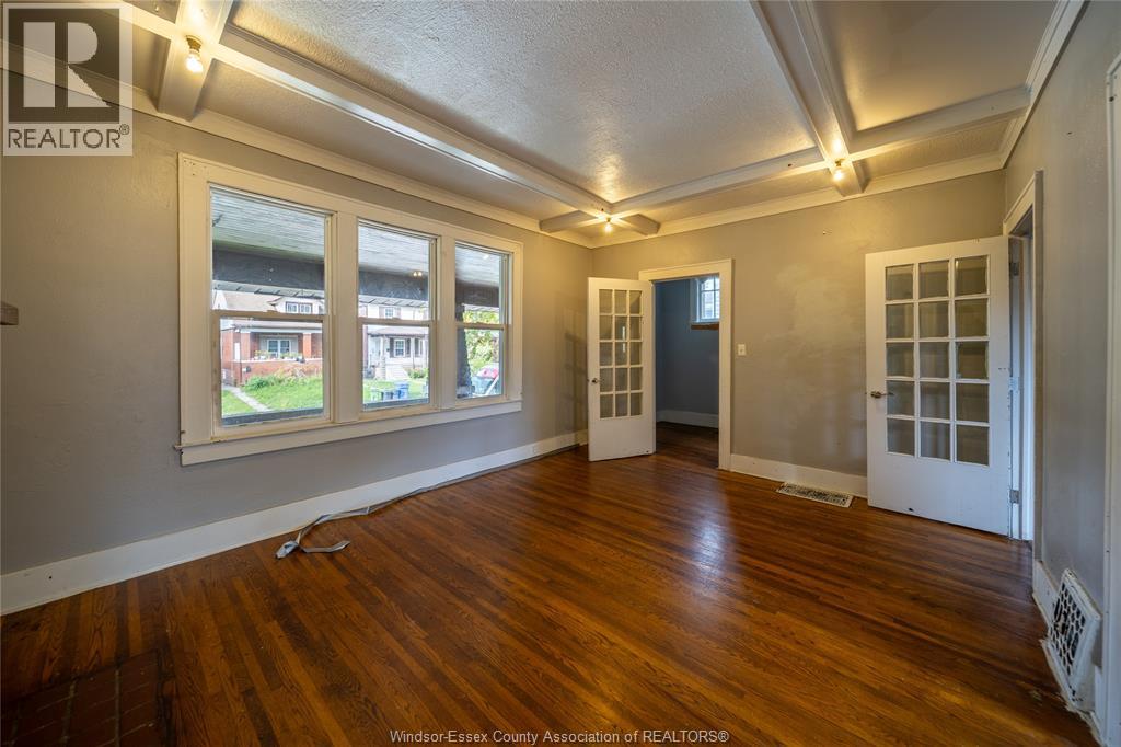 Unit MAIN - 1076 DOUGALL AVENUE, Windsor 3