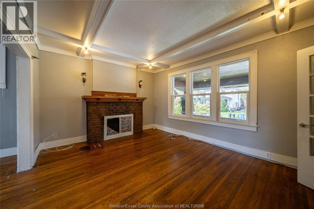 Unit MAIN - 1076 DOUGALL AVENUE, Windsor 4