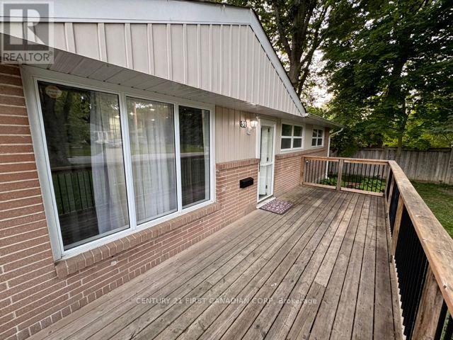 UPPER LEVEL - 31 THORNCREST CRESCENT, London South (South D) 2