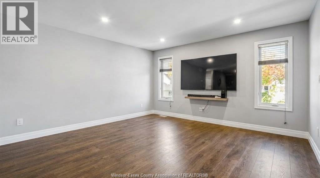 256 JEWEL, LaSalle 2