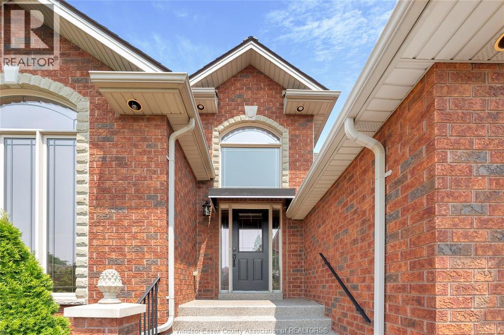 Unit MAIN UNIT - 80 WHELAN DRIVE, Amherstburg 2