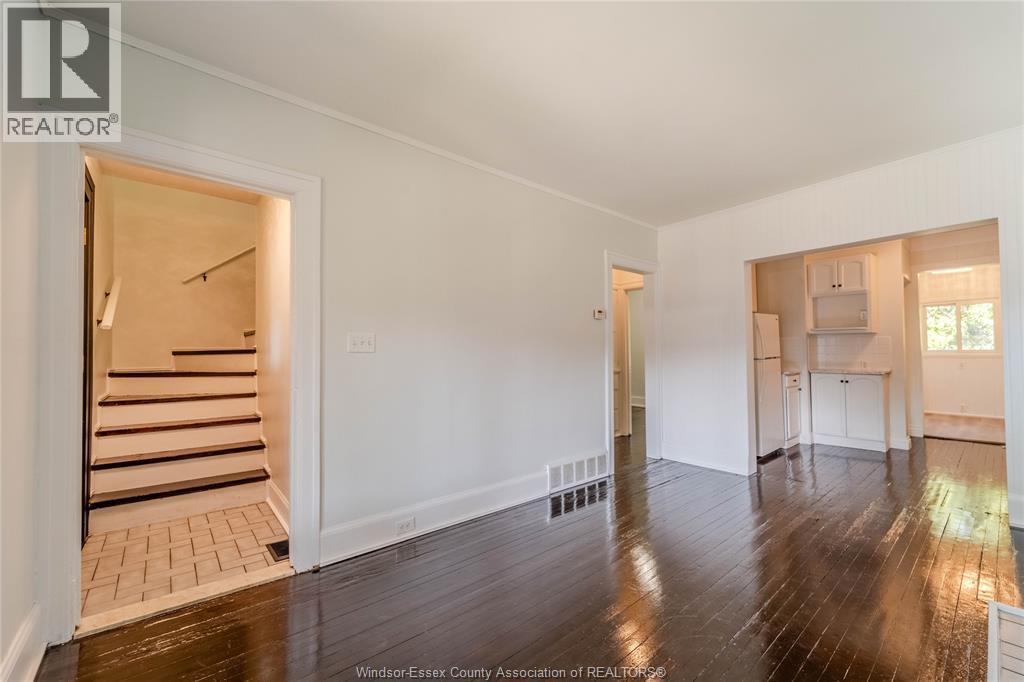 966 CURRY AVENUE, Windsor 4