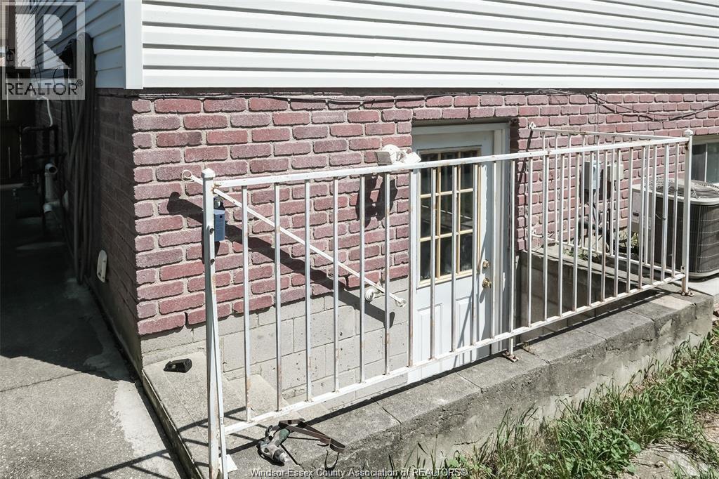 Unit LOWER - 2643 CARISSA, Windsor 2