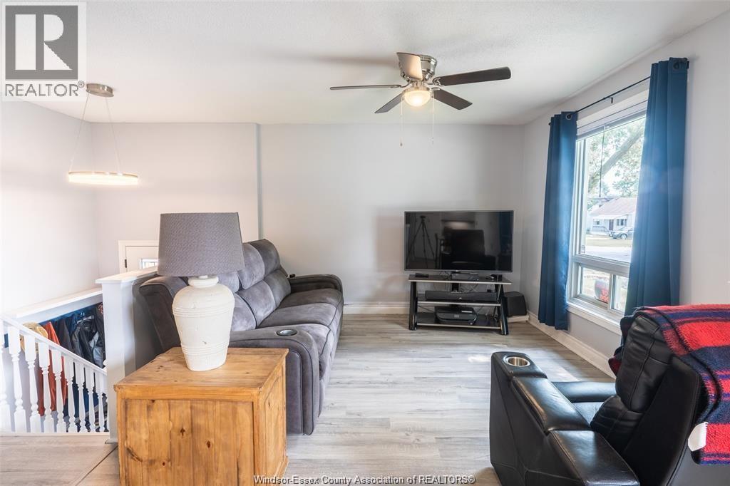 Unit Upper Unit - 3394 Bliss ROAD, Windsor 2
