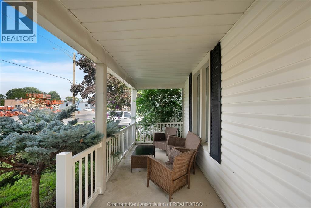 273 St Clair STREET, Chatham 2