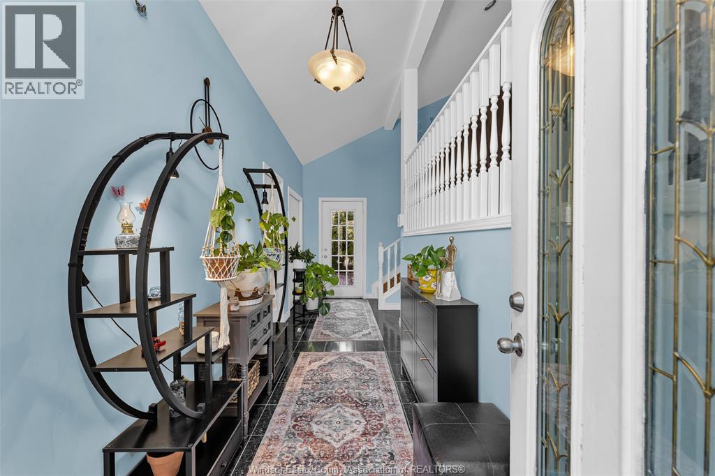 Unit LOWER - 280 INTERNATIONAL AVENUE, LaSalle 2